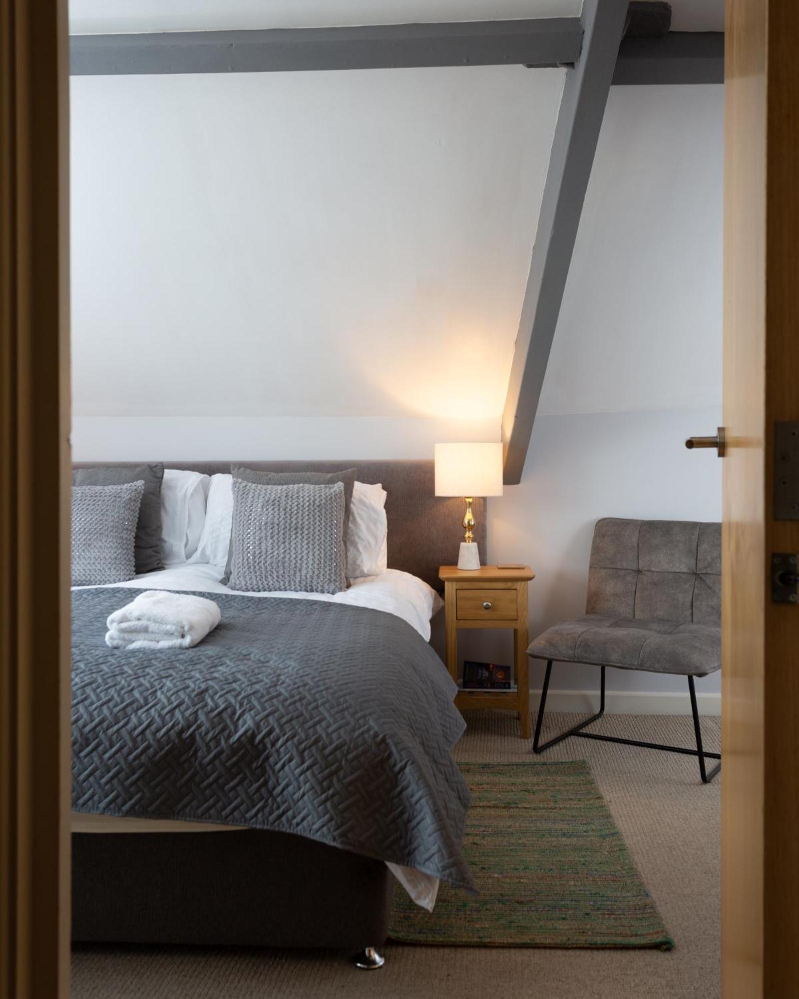 Bootham Court Grade II Duplex Apartment With Free Parking & Wi-Fi - Sleeps 2-6 People Йорк Экстерьер фото
