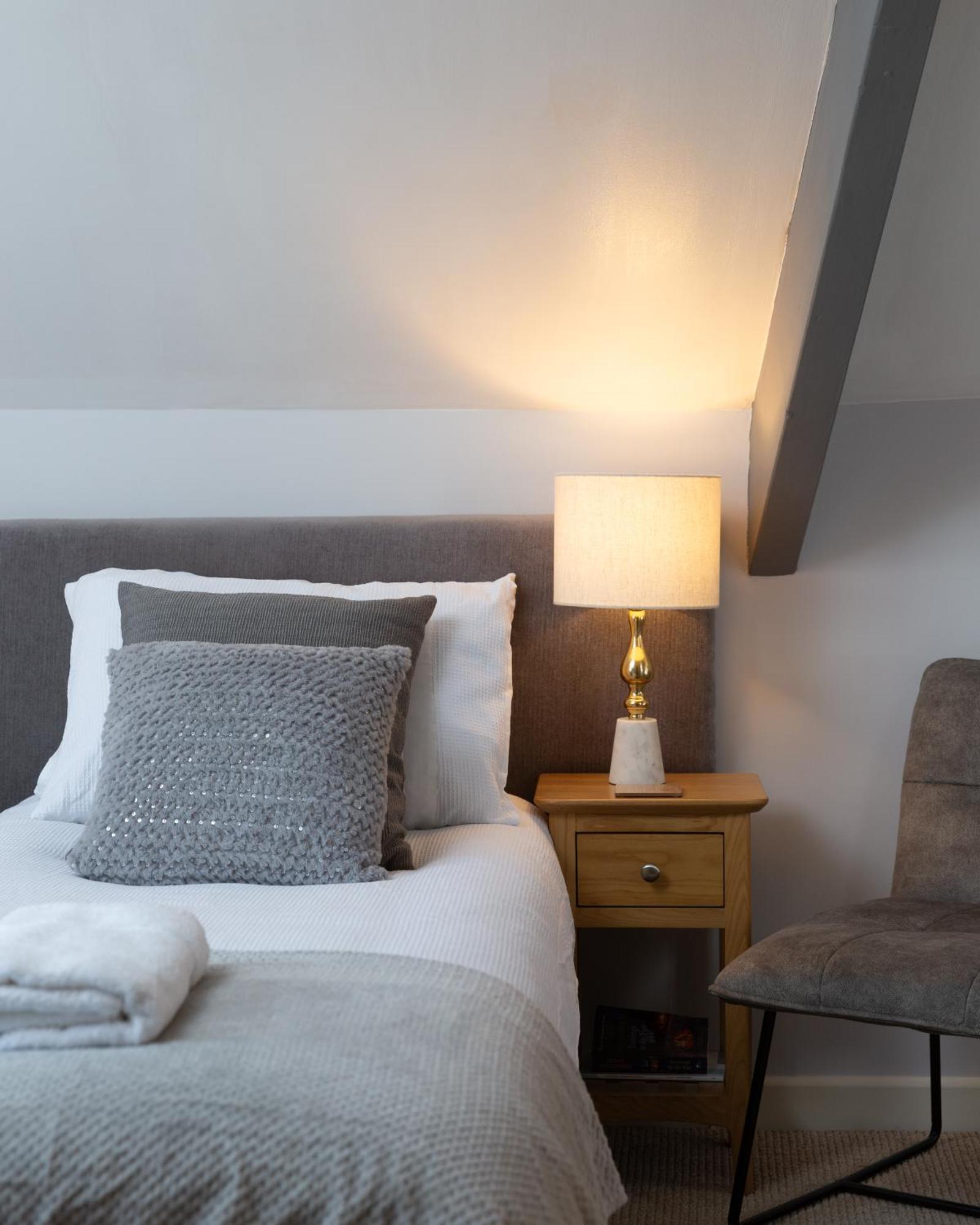 Bootham Court Grade II Duplex Apartment With Free Parking & Wi-Fi - Sleeps 2-6 People Йорк Экстерьер фото